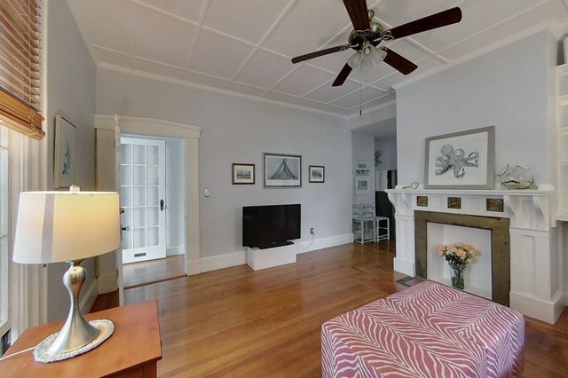 2 Summer Street B, Newport, RI 02840