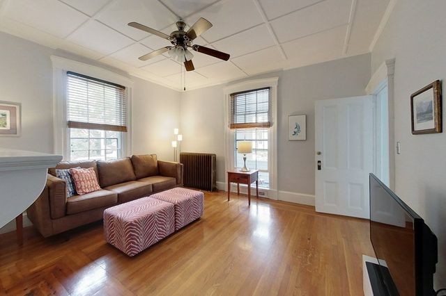 2 Summer Street B, Newport, RI 02840