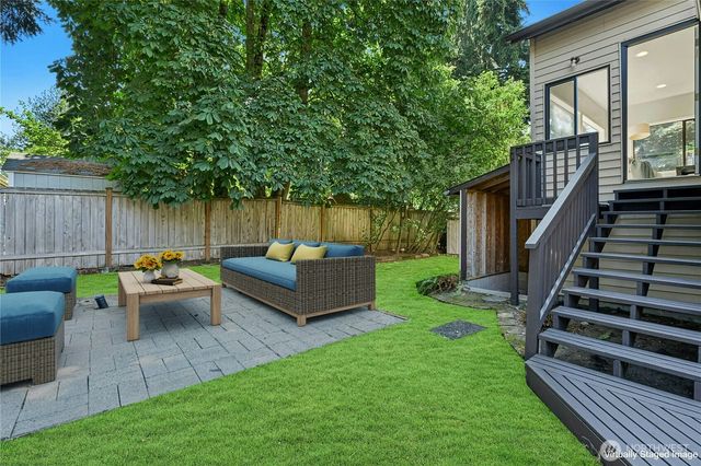 8538 Ashworth Avenue N, Seattle, WA 98103