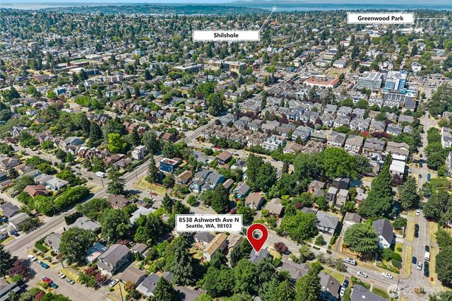8538 Ashworth Avenue N, Seattle, WA 98103