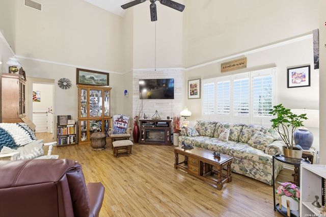 3817 HUNTERS GLN, Schertz, TX 78108