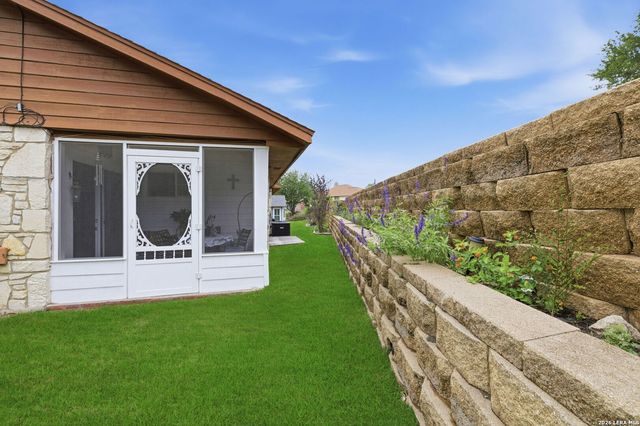 3817 HUNTERS GLN, Schertz, TX 78108