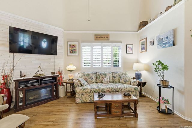 3817 HUNTERS GLN, Schertz, TX 78108
