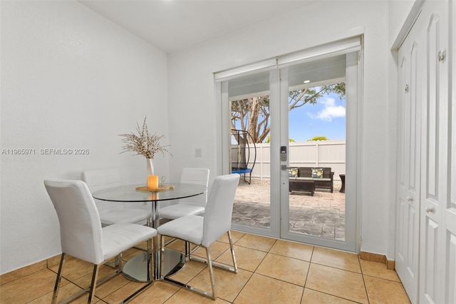 2328 NE 37th Ter, Homestead, FL 33033