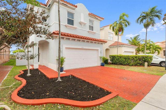 2328 NE 37th Ter, Homestead, FL 33033