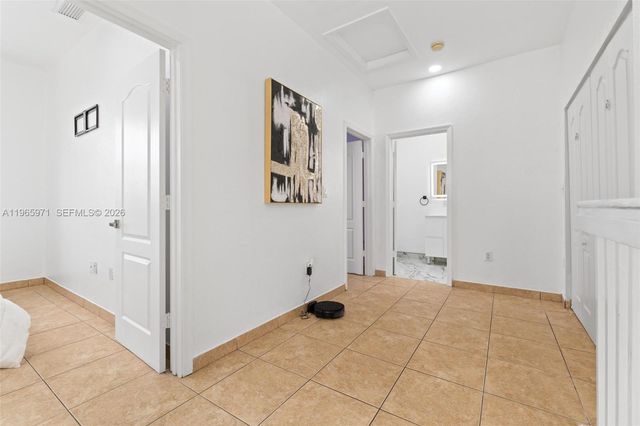 2328 NE 37th Ter, Homestead, FL 33033