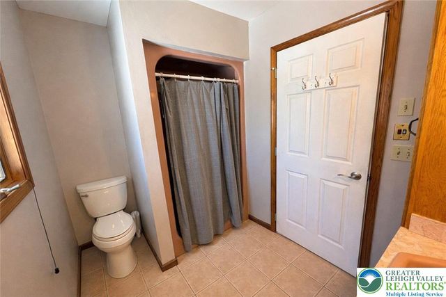 1060 Arbor Lane, Slatington Boro, PA 18080