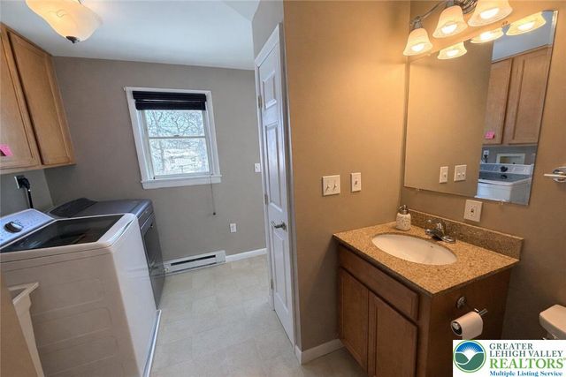 1060 Arbor Lane, Slatington Boro, PA 18080