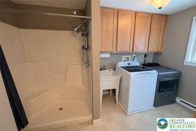 1060 Arbor Lane, Slatington Boro, PA 18080