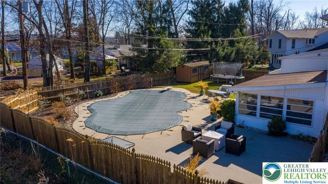 1060 Arbor Lane, Slatington Boro, PA 18080