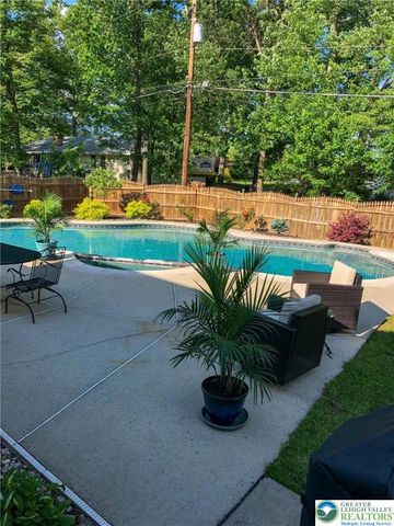 1060 Arbor Lane, Slatington Boro, PA 18080