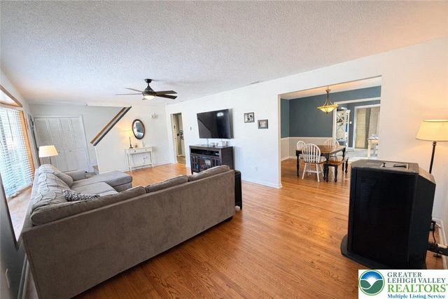 1060 Arbor Lane, Slatington Boro, PA 18080