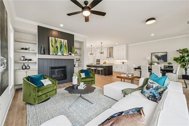 526 Pearl Street, Cumming, GA 30040