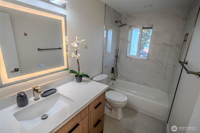 7716 S Mission Drive, Seattle, WA 98178