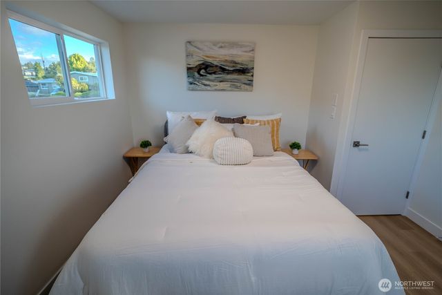 7716 S Mission Drive, Seattle, WA 98178