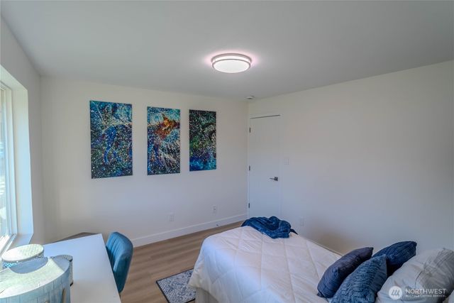 7716 S Mission Drive, Seattle, WA 98178