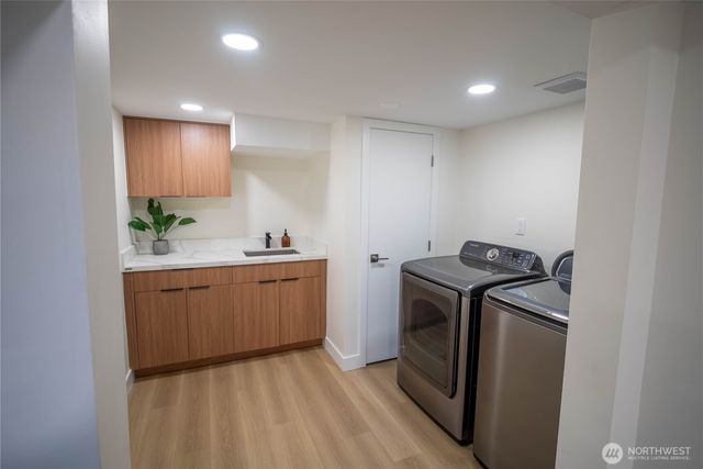 7716 S Mission Drive, Seattle, WA 98178