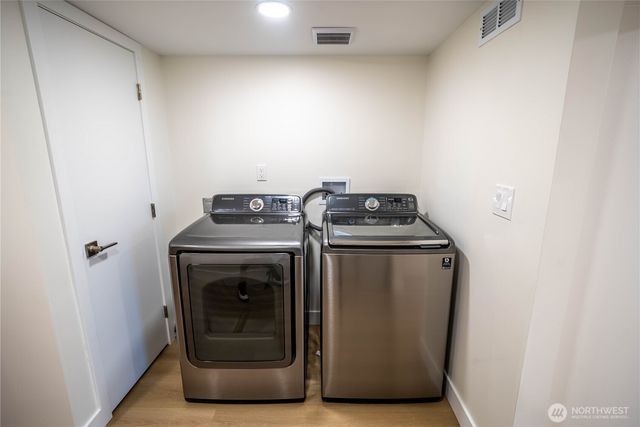 7716 S Mission Drive, Seattle, WA 98178