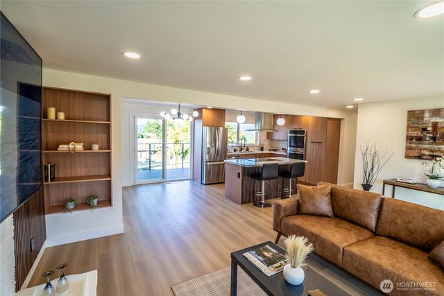 7716 S Mission Drive, Seattle, WA 98178