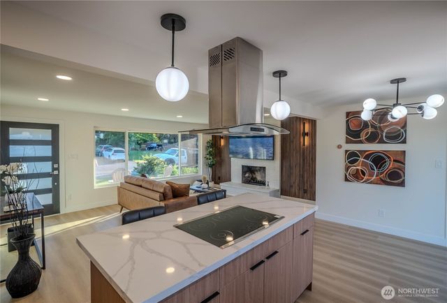 7716 S Mission Drive, Seattle, WA 98178