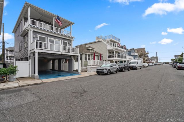 46 Wyoming Avenue, Long Beach, NY 11561