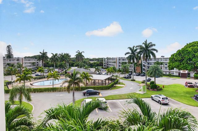 4028 Hythe B, Boca Raton, FL 33434