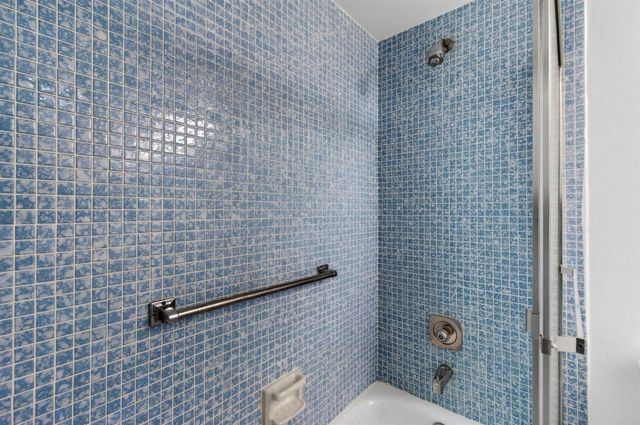 4028 Hythe B, Boca Raton, FL 33434