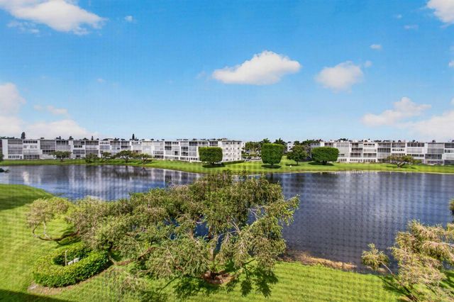 4028 Hythe B, Boca Raton, FL 33434