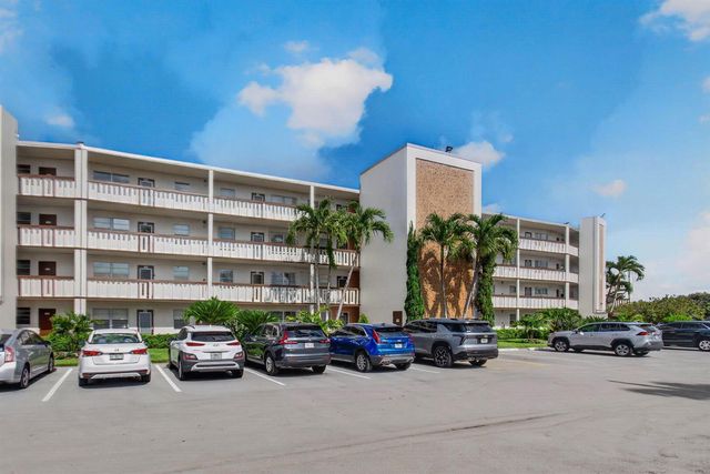 4028 Hythe B, Boca Raton, FL 33434