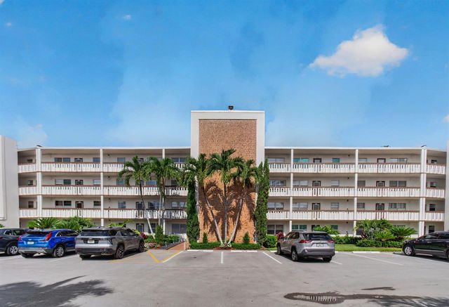 4028 Hythe B, Boca Raton, FL 33434