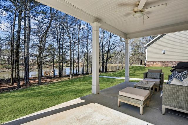 625 Clark Lake Estates Drive, Grayson, GA 30017
