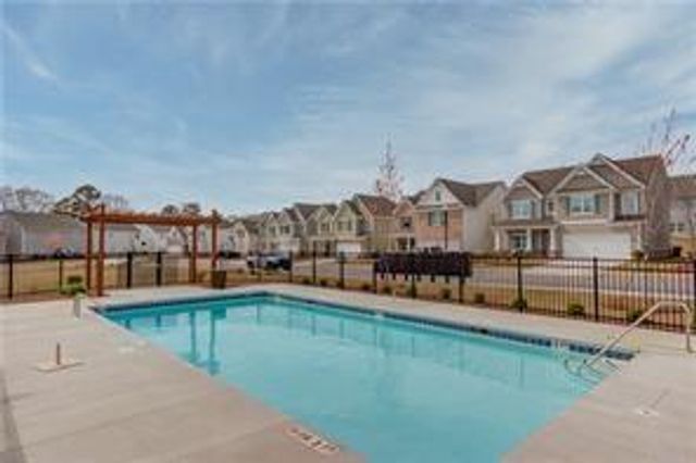 625 Clark Lake Estates Drive, Grayson, GA 30017