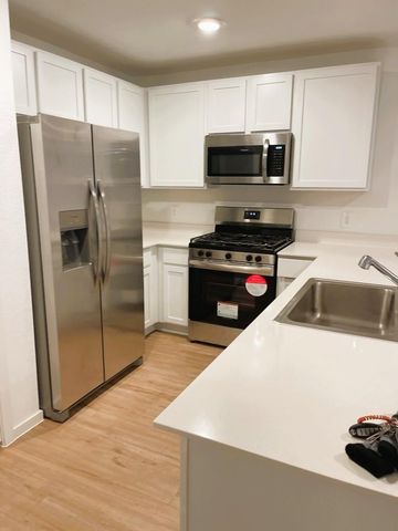 1612 Colina Creek, Conroe, TX 77301