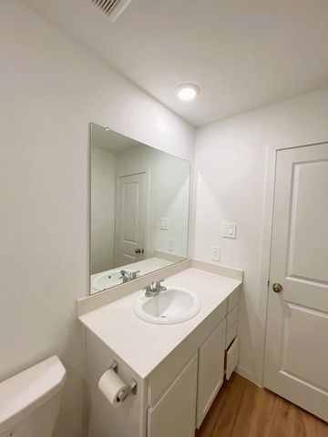 1612 Colina Creek, Conroe, TX 77301