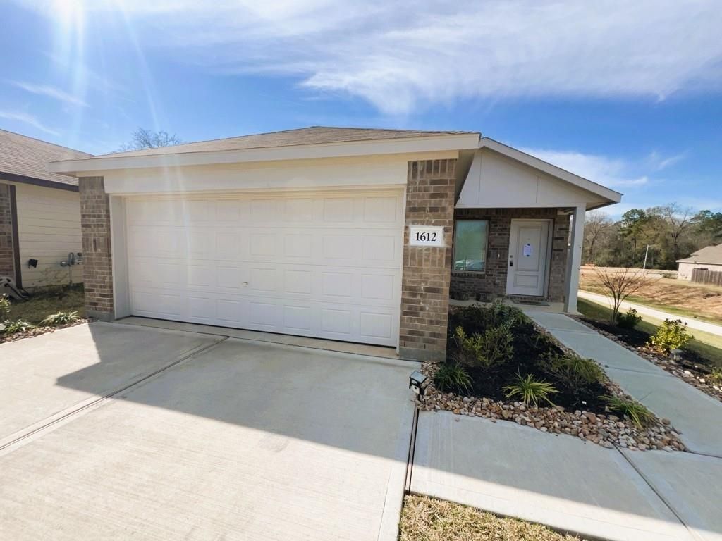 1612 Colina Creek, Conroe, TX 77301