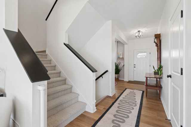 6615 Bluestem Way, Excelsior, MN 55331