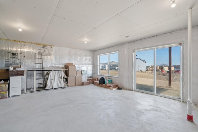 6615 Bluestem Way, Excelsior, MN 55331