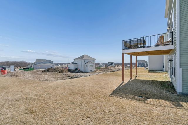 6615 Bluestem Way, Excelsior, MN 55331