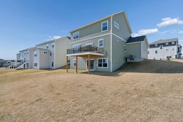 6615 Bluestem Way, Excelsior, MN 55331