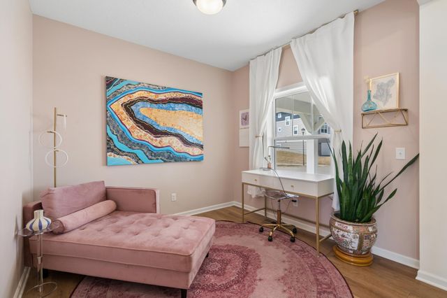 6615 Bluestem Way, Excelsior, MN 55331