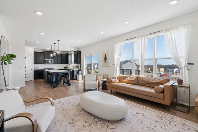 6615 Bluestem Way, Excelsior, MN 55331