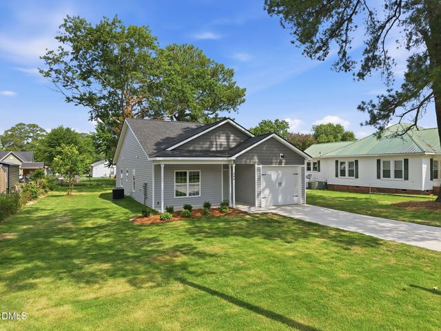 306 S Washington Avenue, Dunn, NC 28334