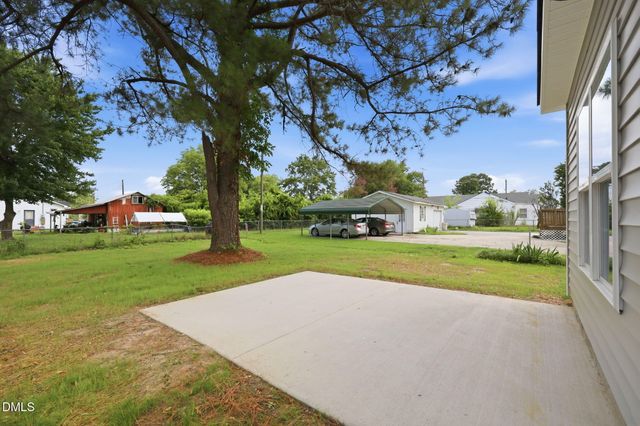 306 S Washington Avenue, Dunn, NC 28334