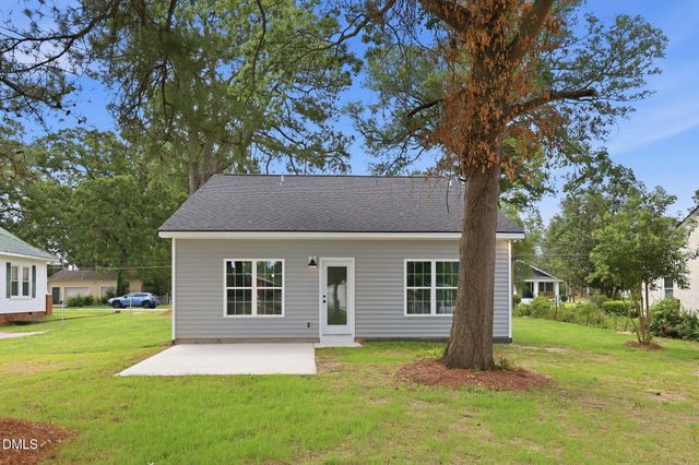 306 S Washington Avenue, Dunn, NC 28334