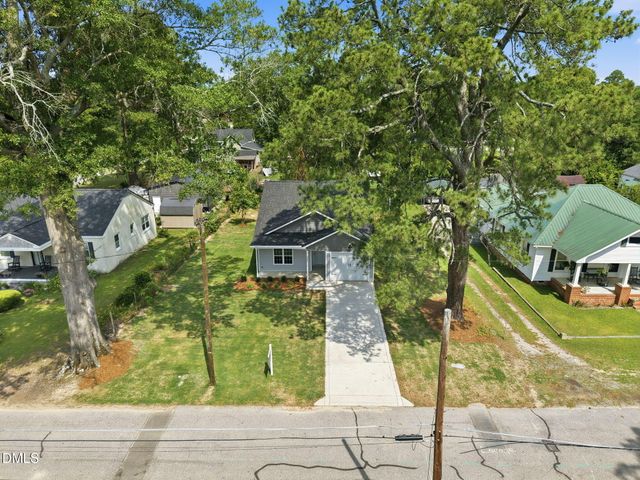 306 S Washington Avenue, Dunn, NC 28334