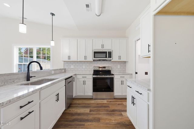 306 S Washington Avenue, Dunn, NC 28334