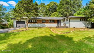 707 Wesley Rd, Knoxville, TN 37909