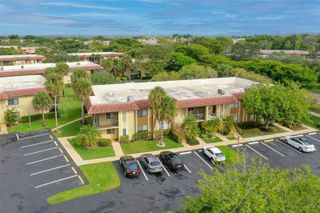 325 Lakeview Dr 102, Weston, FL 33326