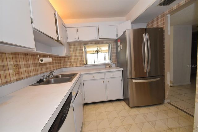 1518 PELICAN POINT DRIVE BA156, Sarasota, FL 34231