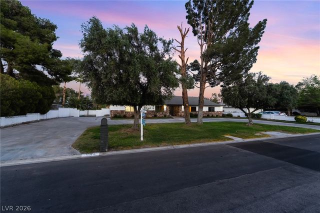 5574 South Mojave Road, Las Vegas, NV 89120